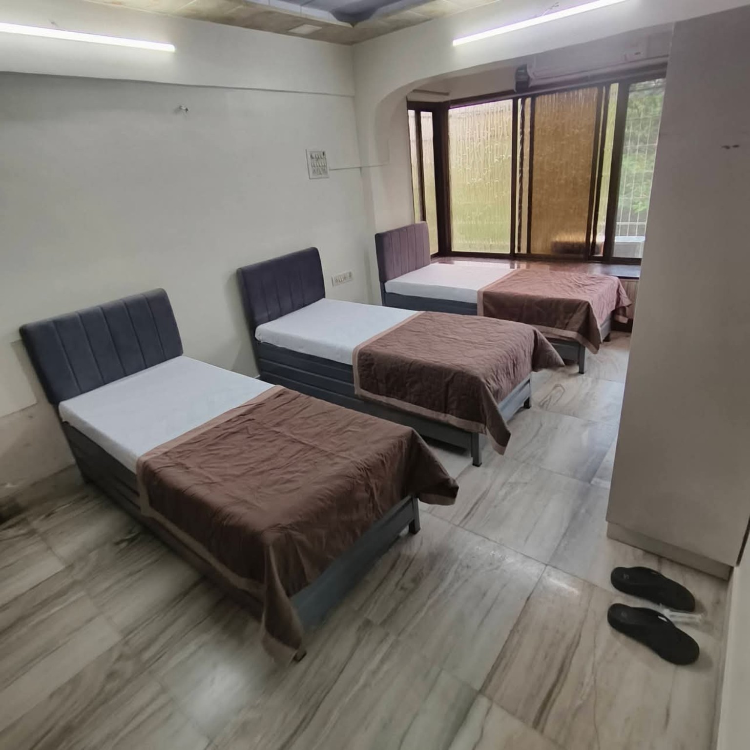 PG in Vasant Vihar for Working Professionals