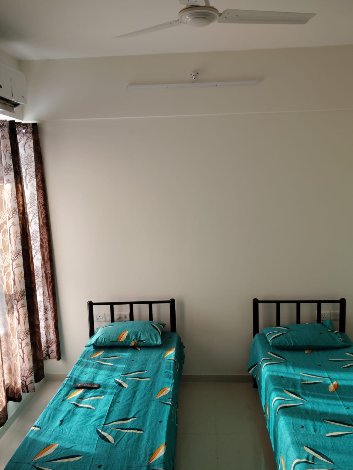 PG rooms in Wagle Estate for IT professionals